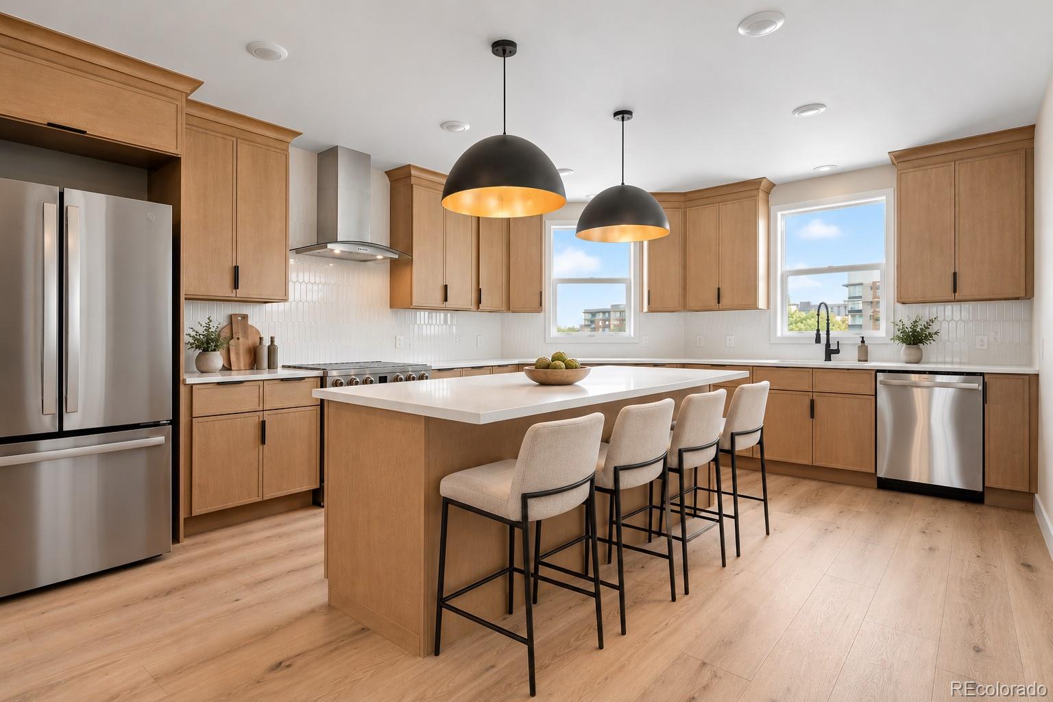 2502 W 29th Avenue