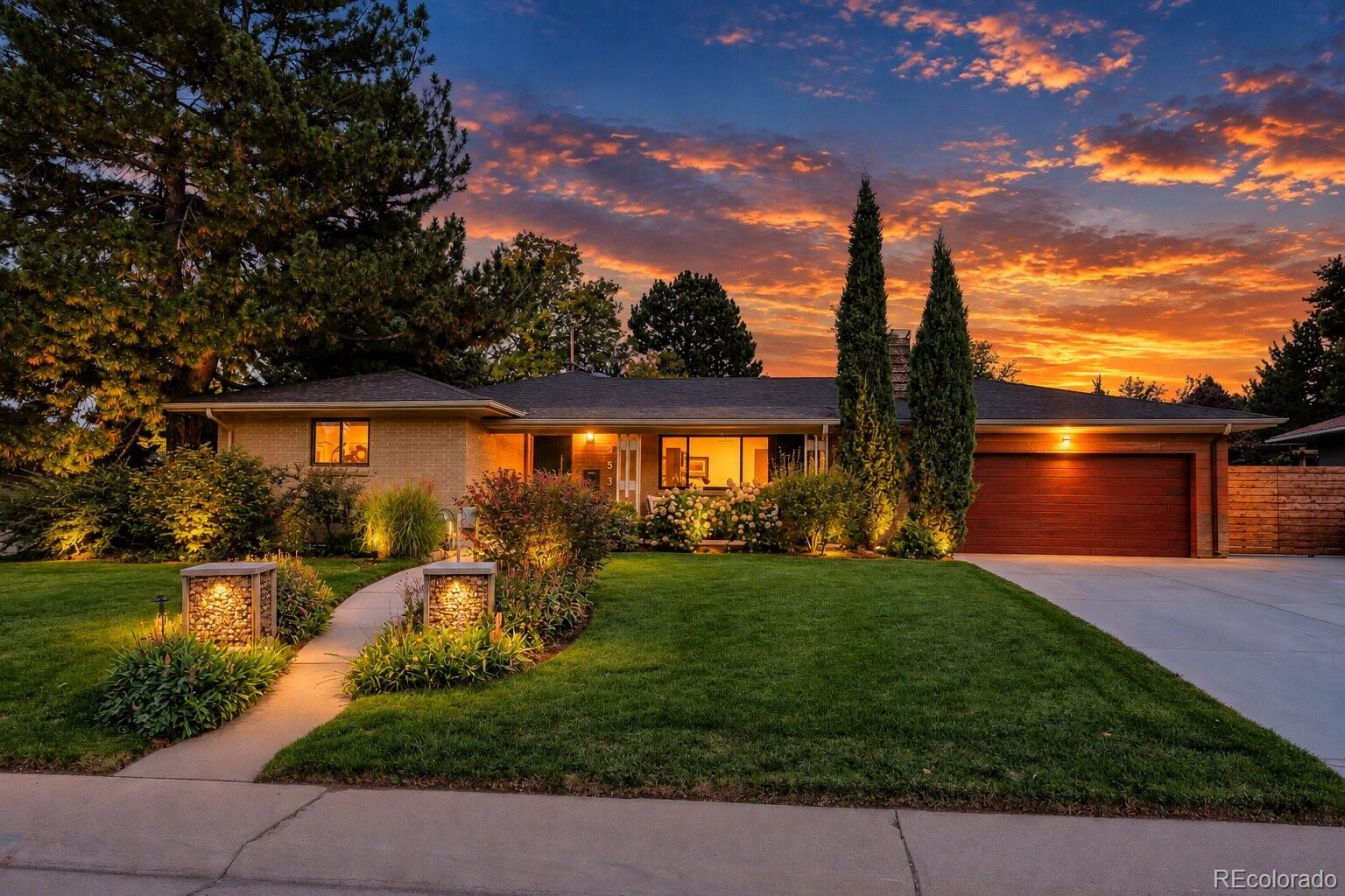3532 S Eudora Way