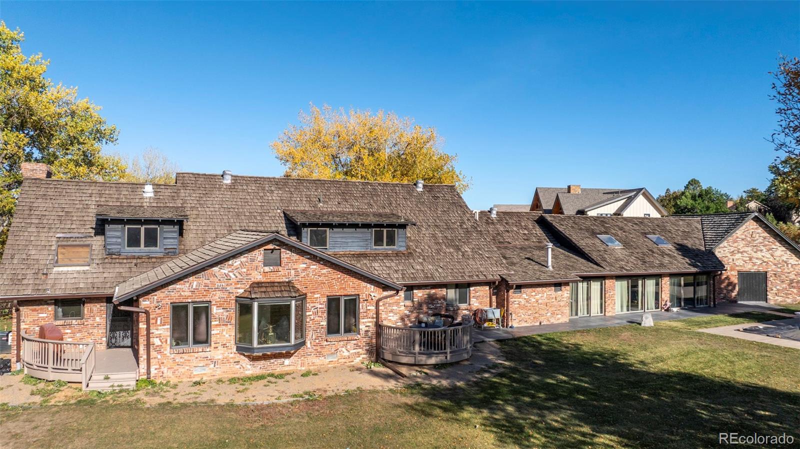 8935 W Bear Creek Drive