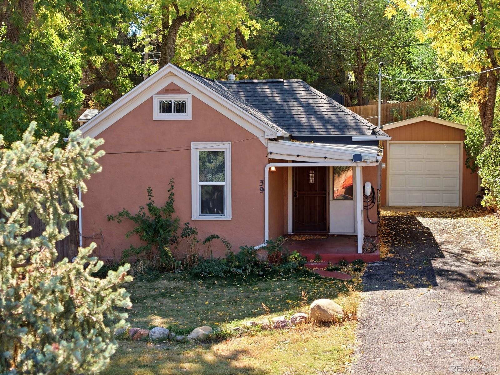 39 W Brookside Street