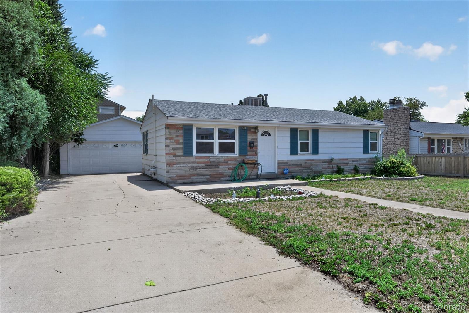 1580 S Knox Court