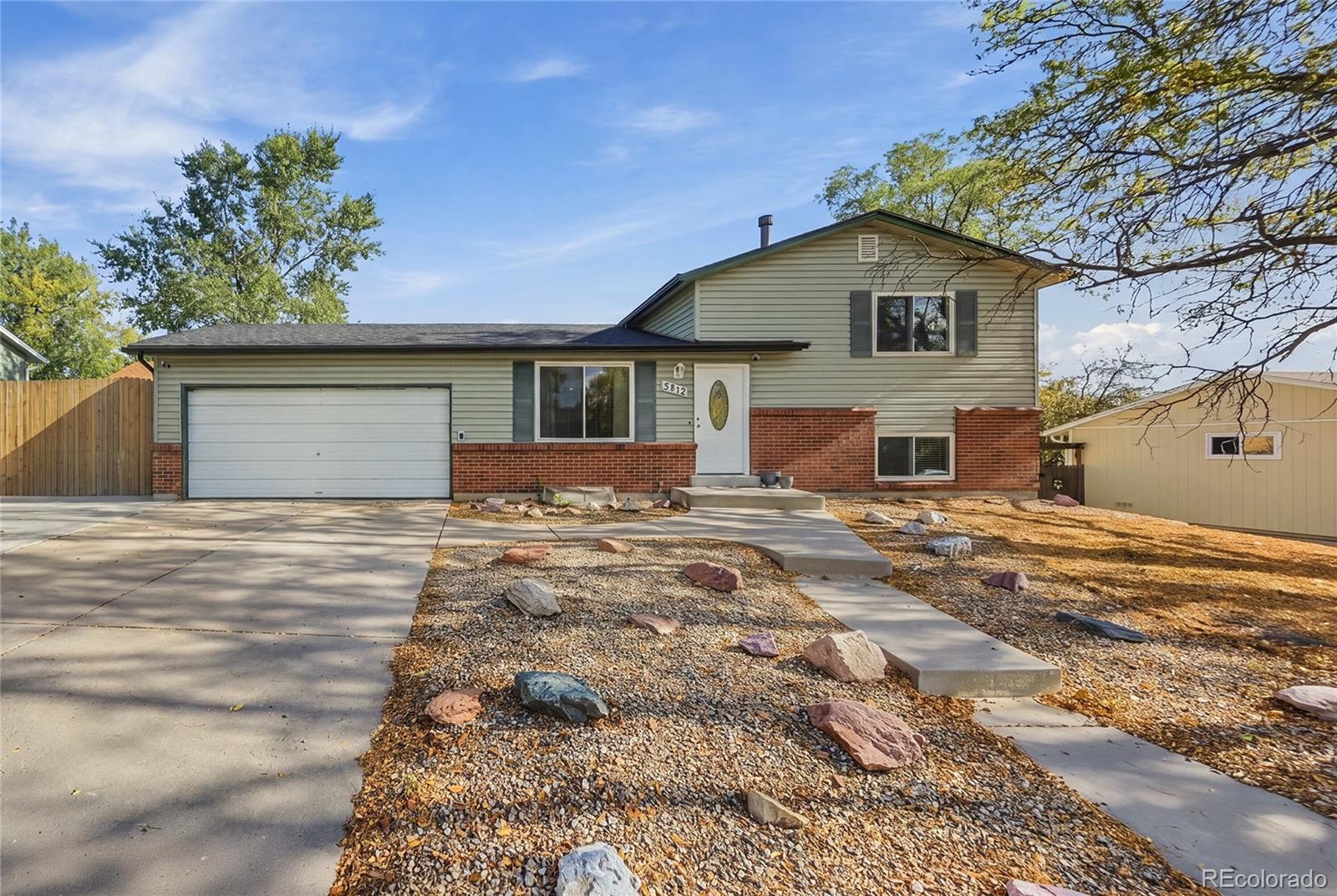3412 E 114th Drive