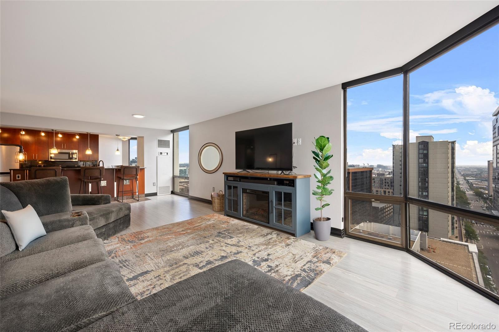1625 Larimer Street Unit 2105