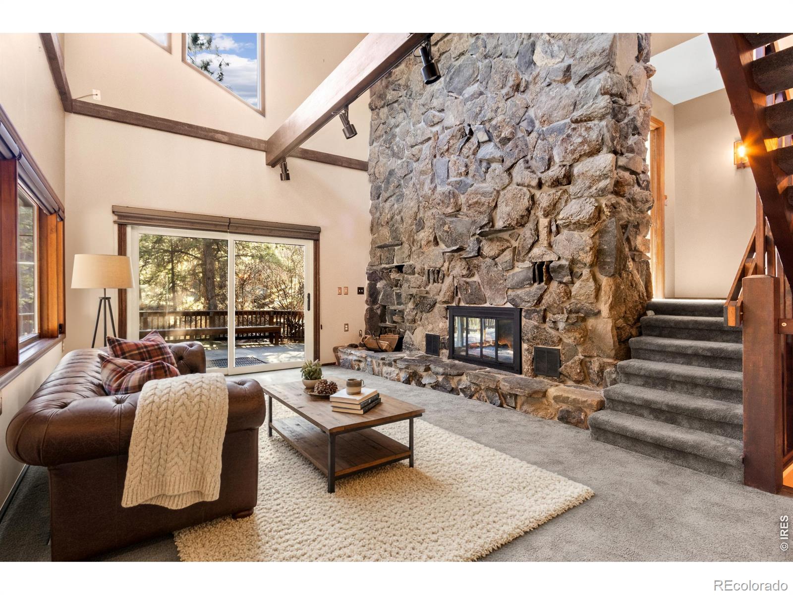 31 Kings Canyon Road