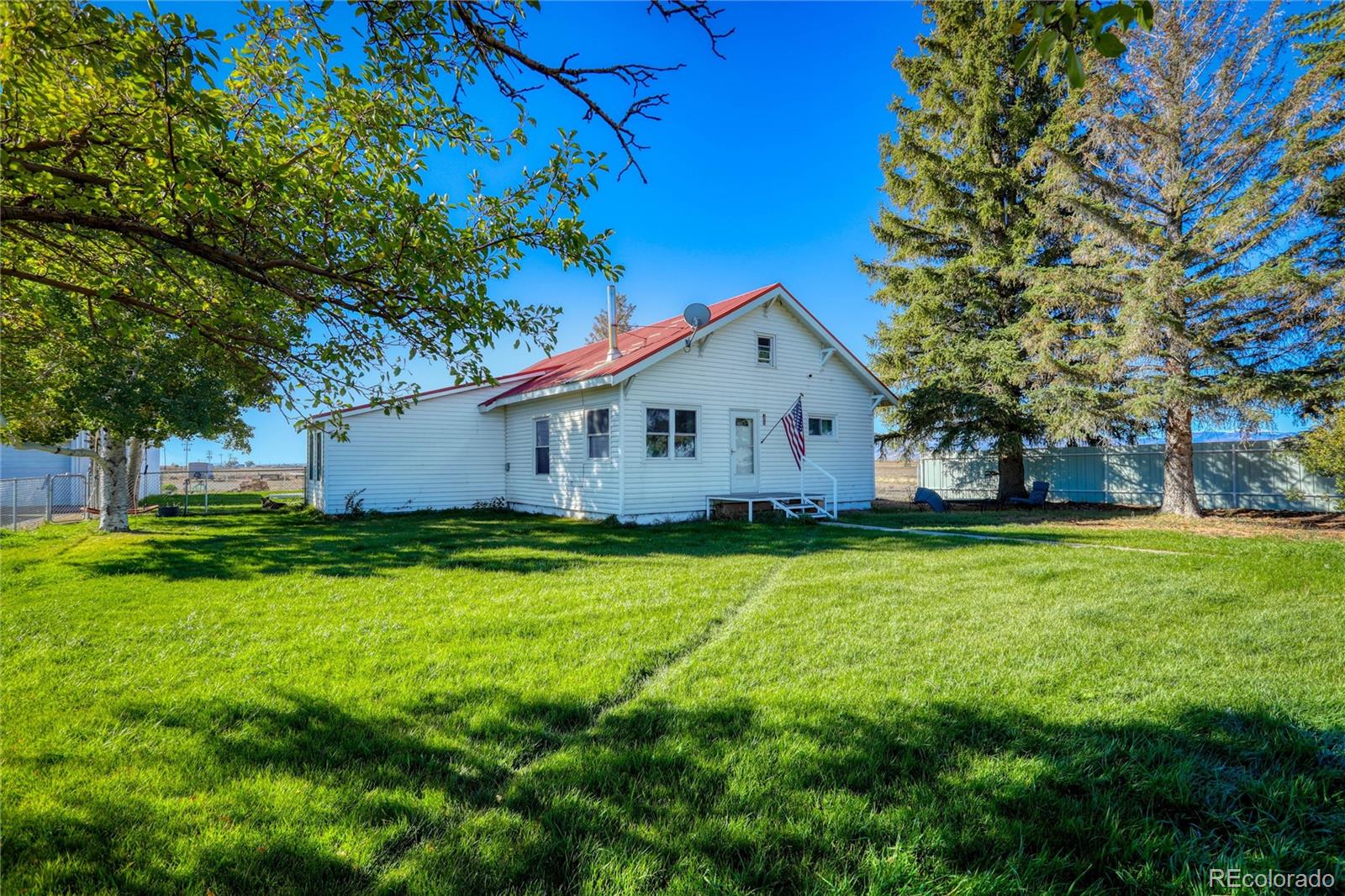 1022 W County Road 6