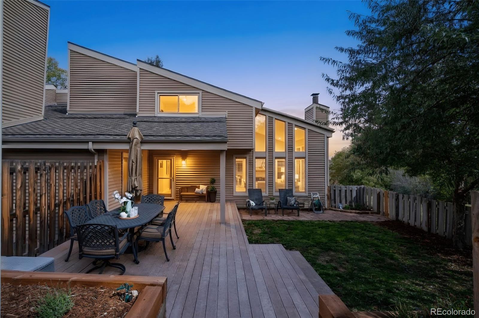 6840 Surrey Trail
