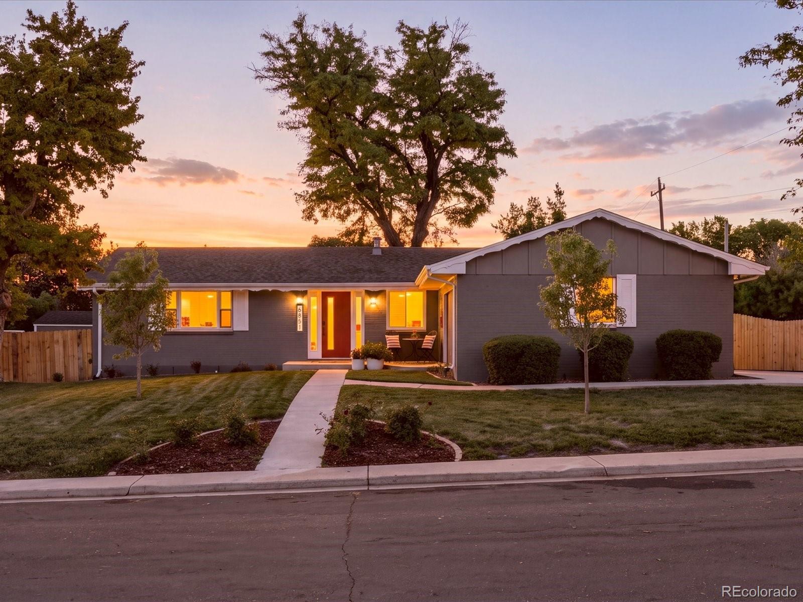 6851 S Prince Circle