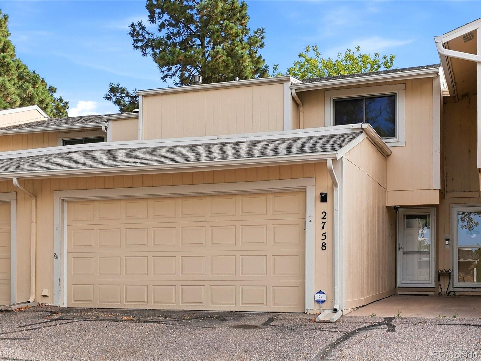 2758 S Kenton Court