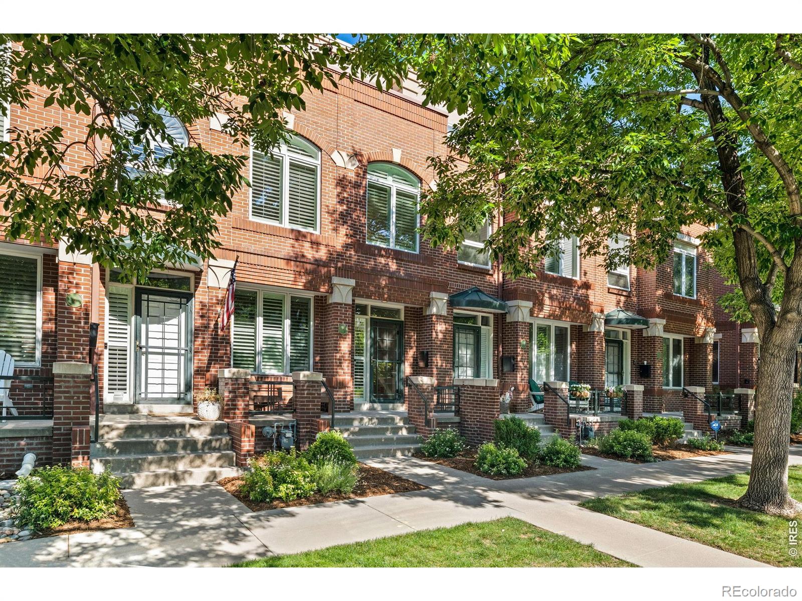 6 S Monroe Street
