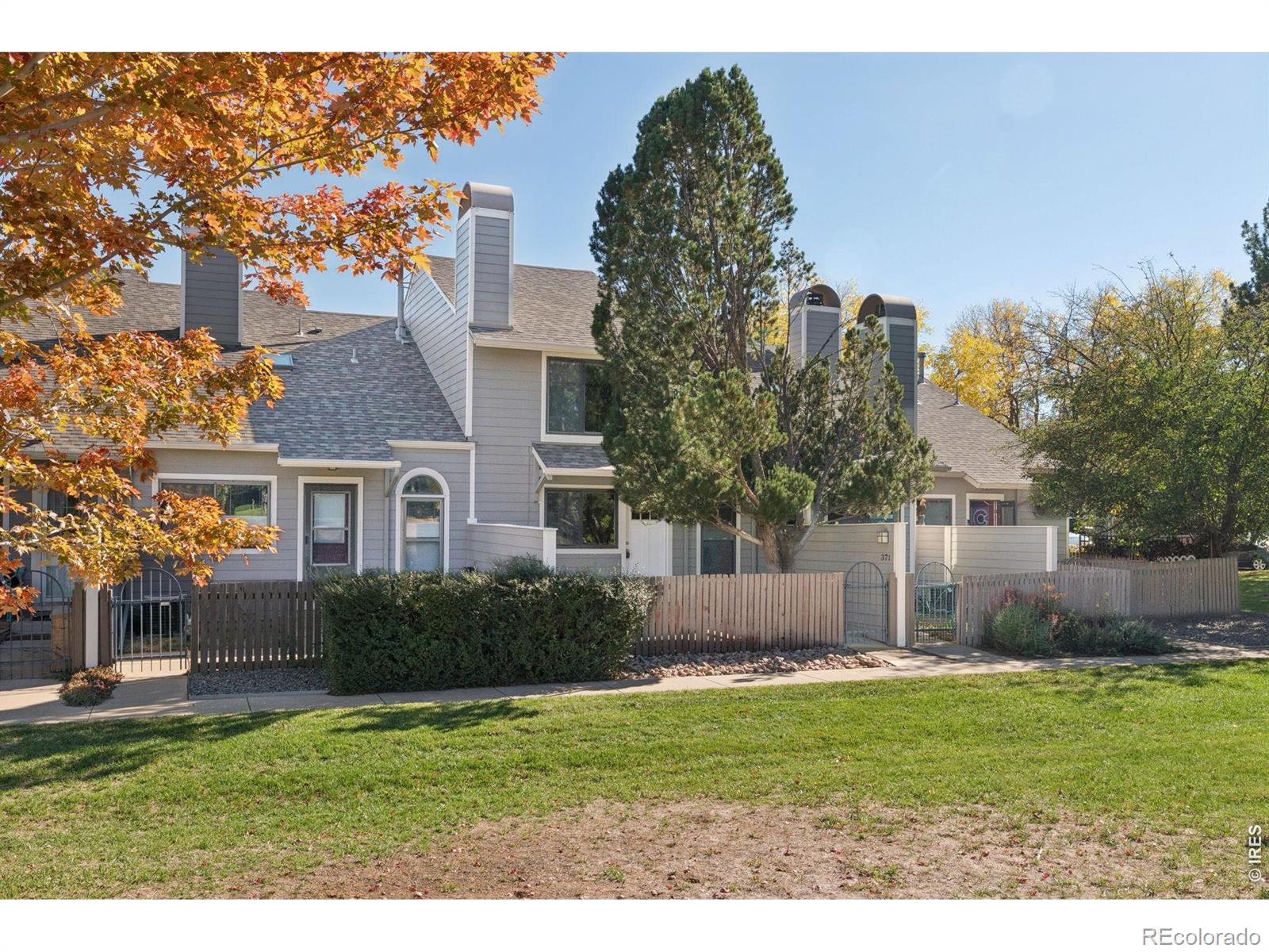 371 S Taft Court Unit 9