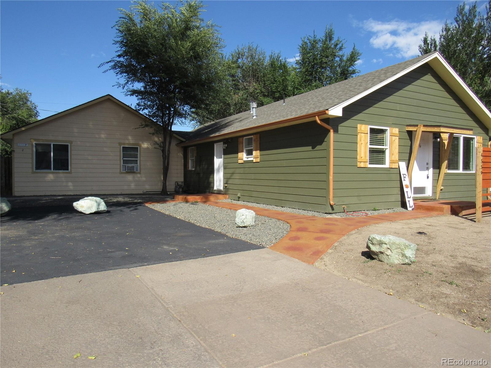 4559 W Center Avenue