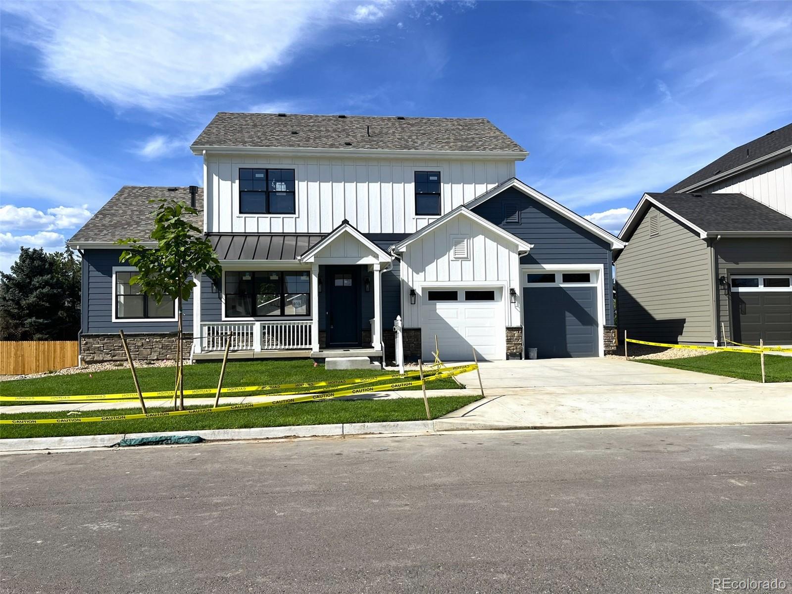 855 Peakview Place