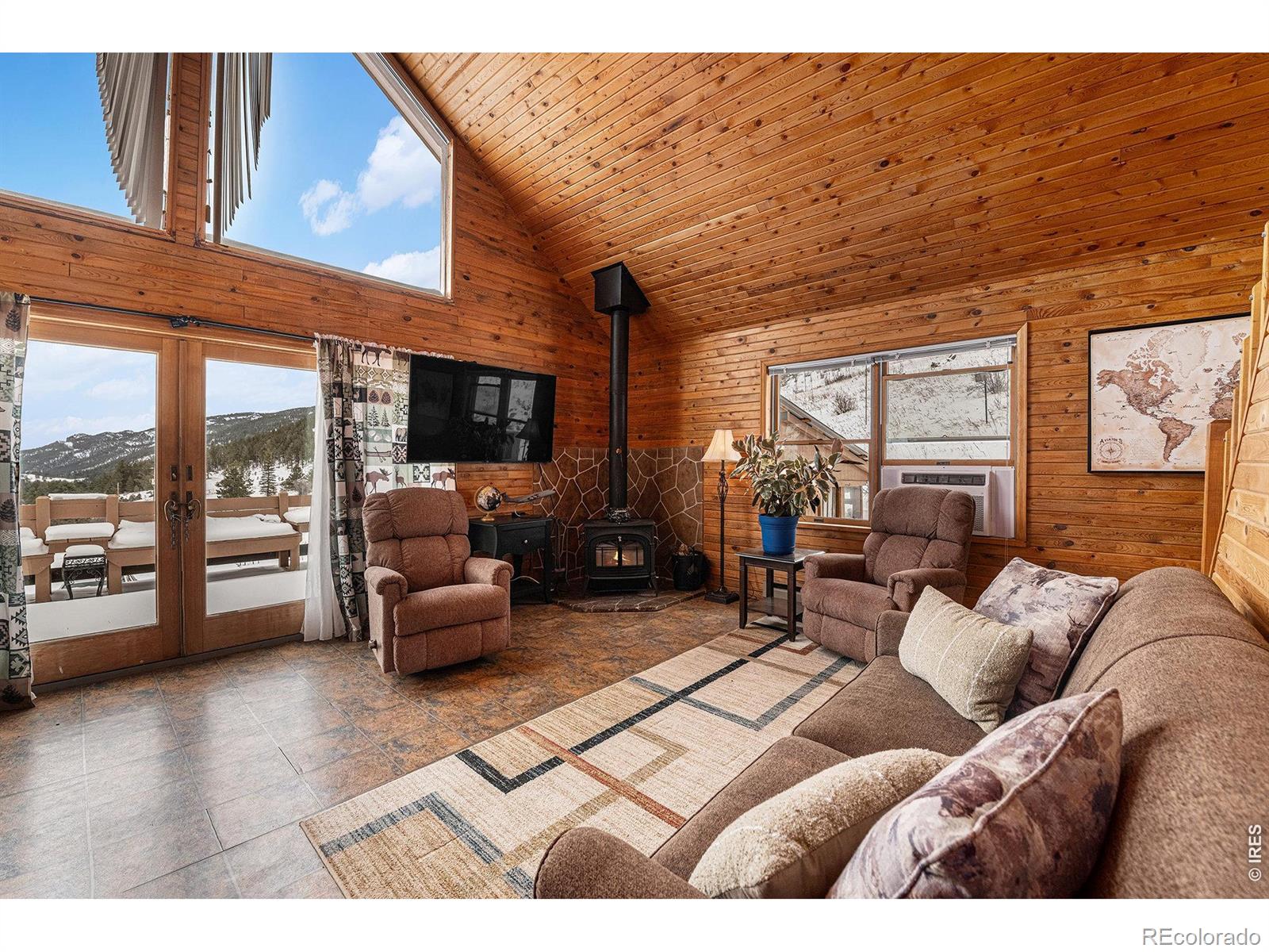 43 Gladeview Court