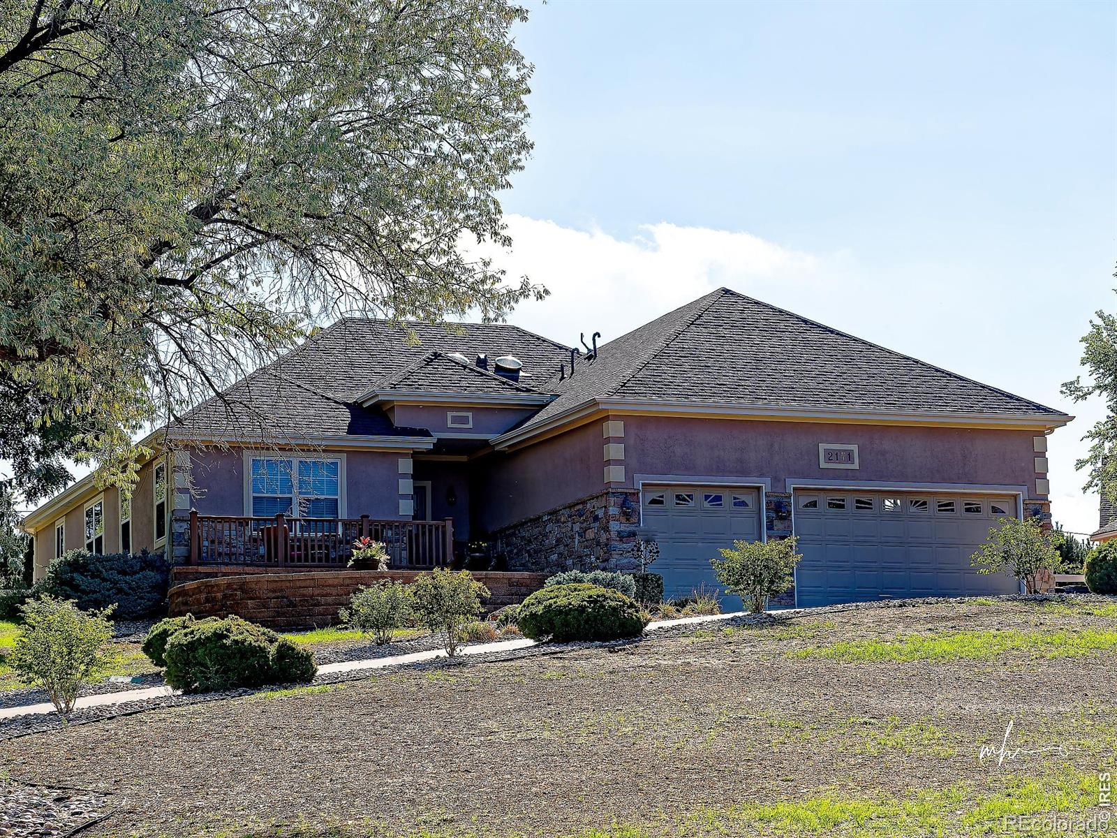 2171 Country Club Parkway
