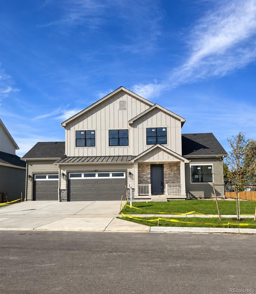 865 Peakview Place